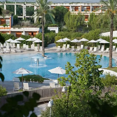 Semesteranläggning (resort) Calanè Village